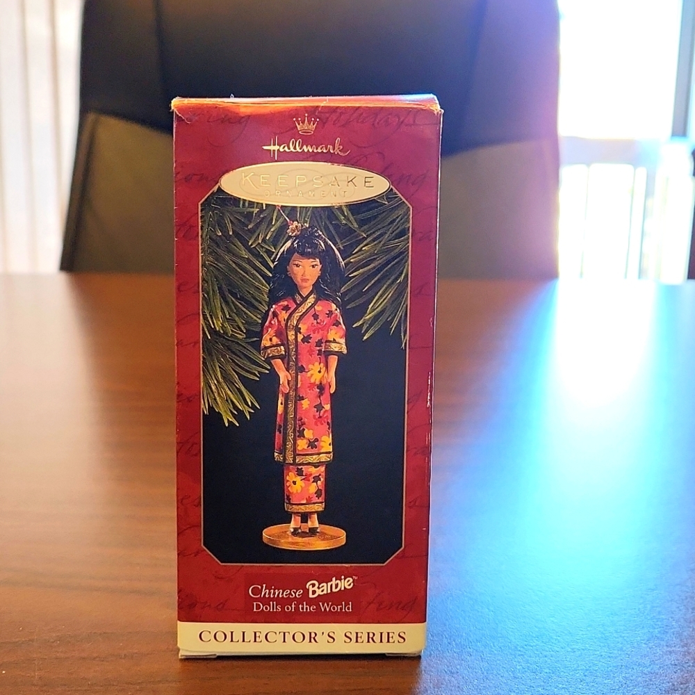 Hallmark Dolls of the World Chinese Barbie ornament 1997, in box.